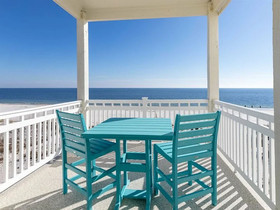 The Blind Melon by Meyer Vacation Rentals