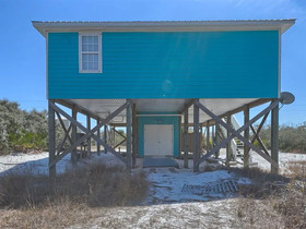 The Crab Hole by Meyer Vacation Rentals