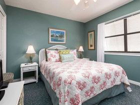 The Dugout by Meyer Vacation Rentals