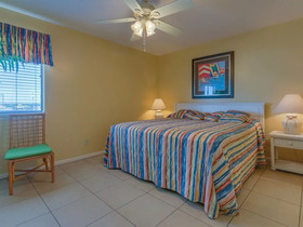 Whaler by Meyer Vacation Rentals