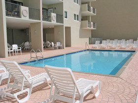 Tropical Winds by Bender Vacation Rentals