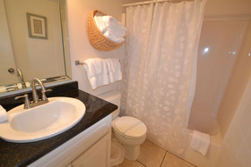 Tropical Winds by Bender Vacation Rentals