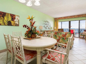 Tropical Winds by Vacasa