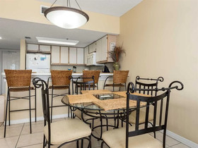 Tropical Winds by Vacasa