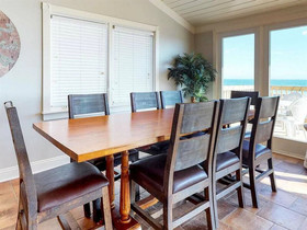 West Beach Bungalow by Meyer Vacation Rentals