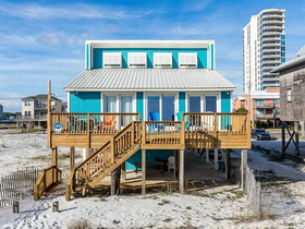 West Beach Bungalow by Meyer Vacation Rentals