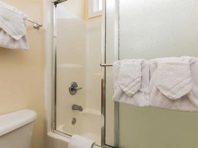 Wit's End by Southern Vacation Rentals