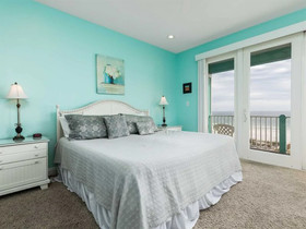 Wit's End by Southern Vacation Rentals