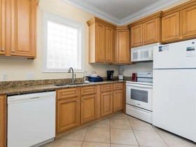 Wit's End by Southern Vacation Rentals
