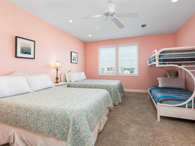 Wit's End by Southern Vacation Rentals