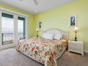 Wit's End by Southern Vacation Rentals