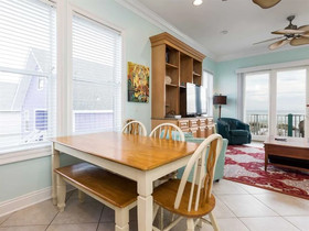 Wit's End by Southern Vacation Rentals