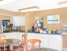 Days Inn by Wyndham Hamilton