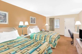 Days Inn by Wyndham Hamilton