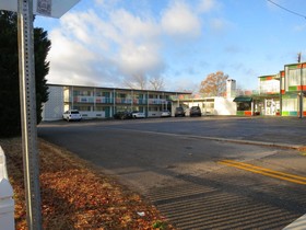 Hamilton Holiday Motel