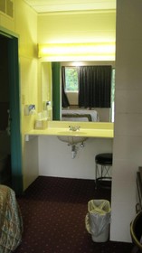 Hamilton Holiday Motel