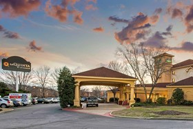 La Quinta Inn & Suites by Wyndham Birmingham Homewood