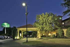 La Quinta Inn & Suites by Wyndham Birmingham Homewood