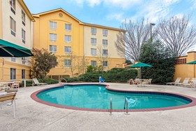 La Quinta Inn & Suites by Wyndham Birmingham Homewood
