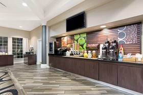 La Quinta Inn & Suites by Wyndham Birmingham Homewood