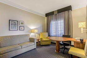 La Quinta Inn & Suites by Wyndham Birmingham Homewood