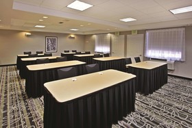 La Quinta Inn & Suites by Wyndham Birmingham Homewood