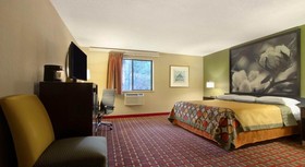 Super 8 by Wyndham Homewood Birmingham Area