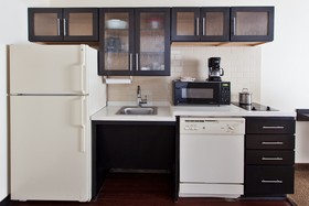 Sonesta Simply Suites Huntsville Research Park