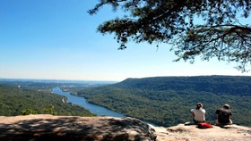 Sonesta Simply Suites Huntsville Research Park