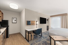 Candlewood Suites Huntsville - Research Park