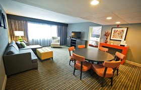 DoubleTree Suites by Hilton Hotel Huntsville South