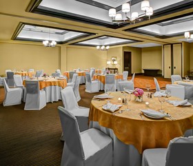 Four Points By Sheraton Huntsville Airport