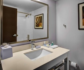 Four Points By Sheraton Huntsville Airport