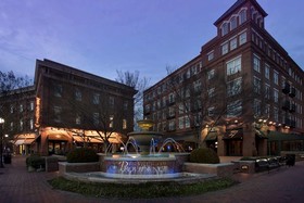 Hampton Inn Huntsville/Village of Providence