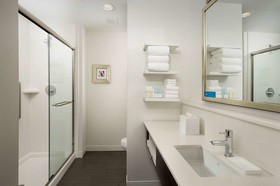 Hampton Inn Huntsville/Village of Providence