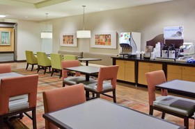 Holiday Inn Express & Suites Huntsville West - Research Pk