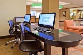 Holiday Inn Express & Suites Huntsville West - Research Pk