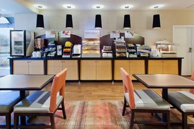Holiday Inn Express & Suites Huntsville West - Research Pk