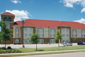 La Quinta Inn & Suites Huntsville Airport Madison
