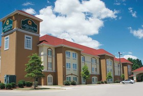 La Quinta Inn & Suites Huntsville Airport Madison