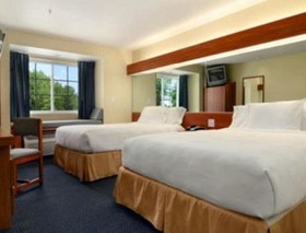 Microtel Inn & Suites by Wyndham Huntsville