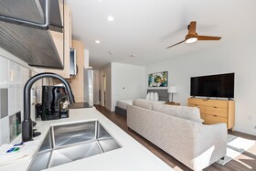 Placemakr Huntsville - MidCity District