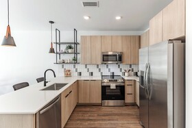 Placemakr Huntsville - MidCity District