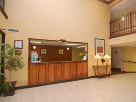 Comfort Inn & Suites Leeds I-20