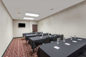 Clarion Pointe Madison-Huntsville