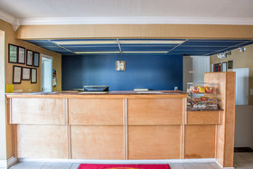 Econo Lodge Madison Airport