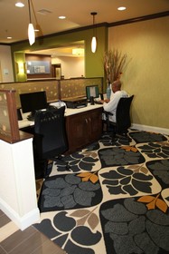 Holiday Inn Express & Suites Huntsville Airport
