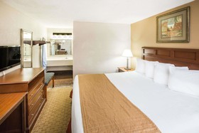 Baymont by Wyndham Mobile/I-65