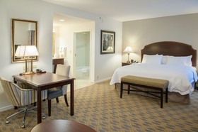 Hampton Inn & Suites Mobile- Downtown Historic District
