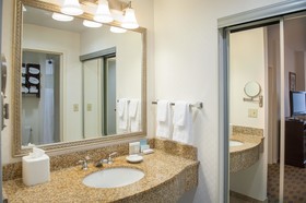 Hampton Inn & Suites Mobile- Downtown Historic District